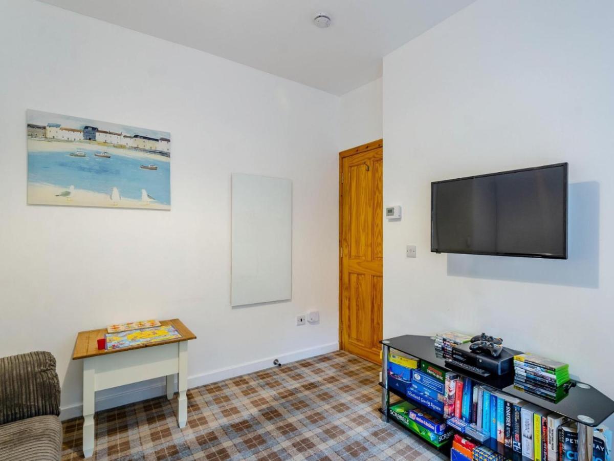 Cosy 3 Bedroom Home In Centre Of Brodick Exterior foto
